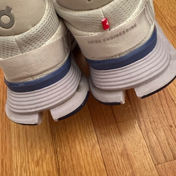 On Cloud Womens Cloudnova size 7W Undyed-White Heather - Picture 13 of 16